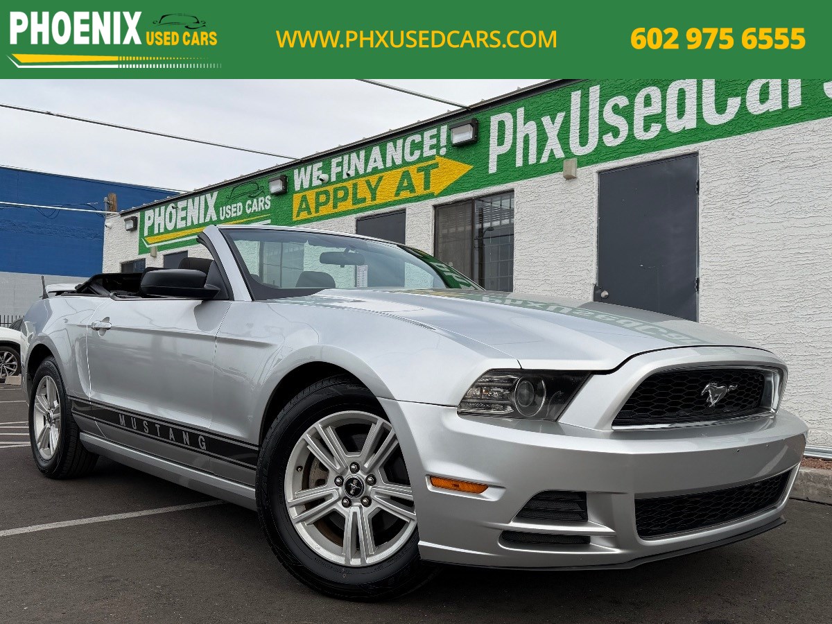 2014 Ford Mustang V6's photo