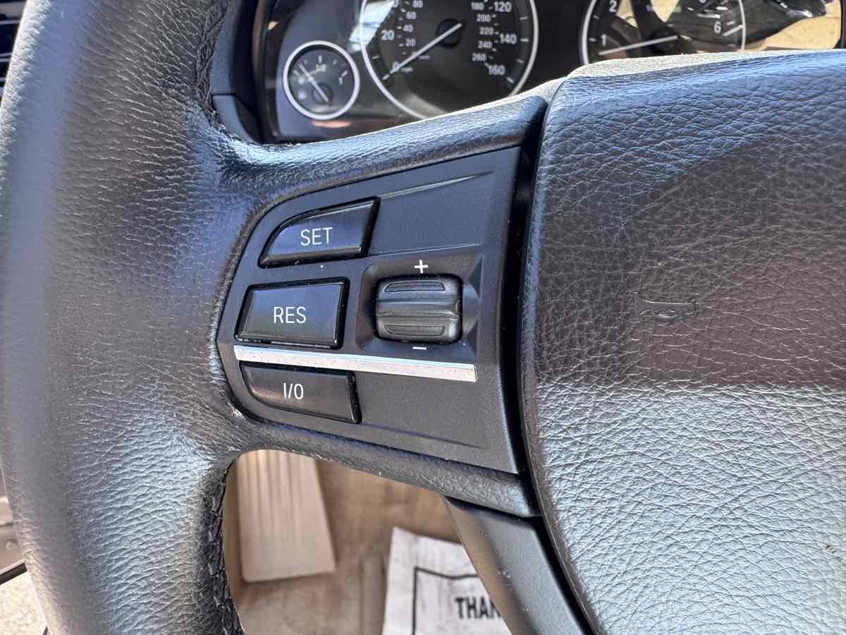 2011 BMW 5 Series 528i - Photo 29