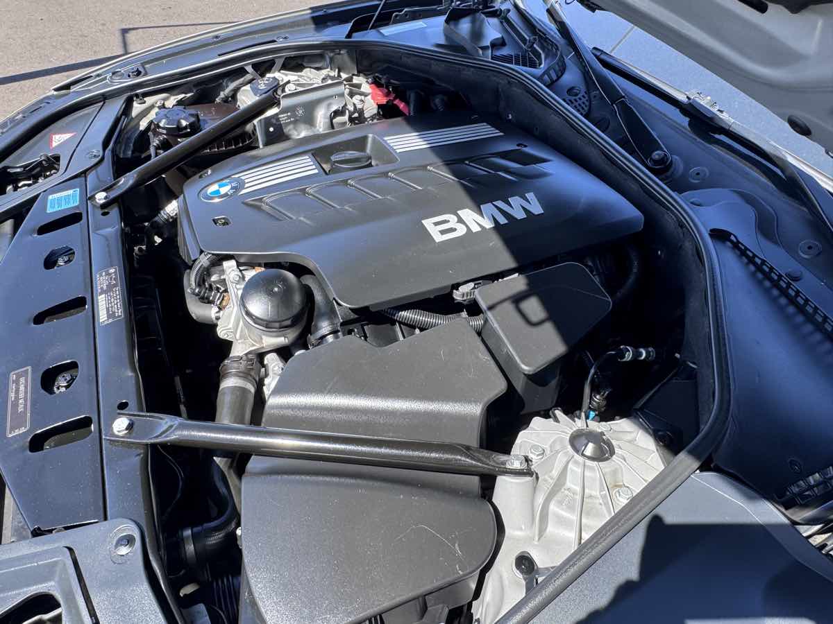 2011 BMW 5 Series 528i - Photo 45