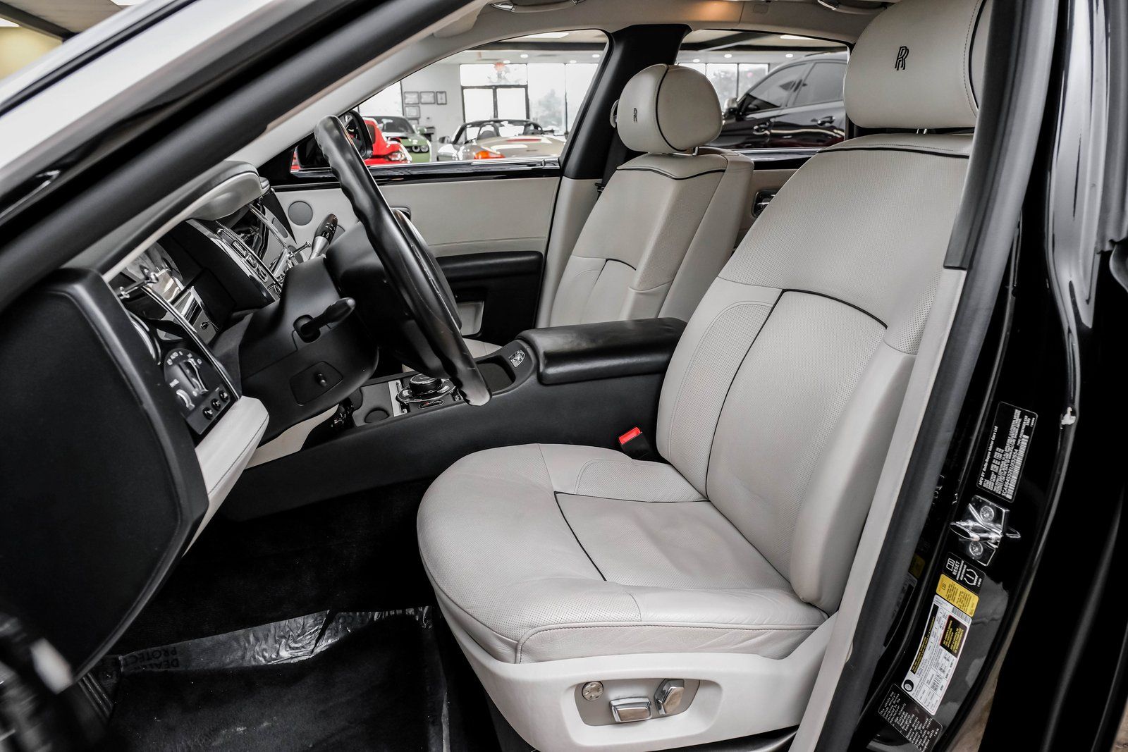 2014 Rolls-Royce Ghost Base - Photo 46