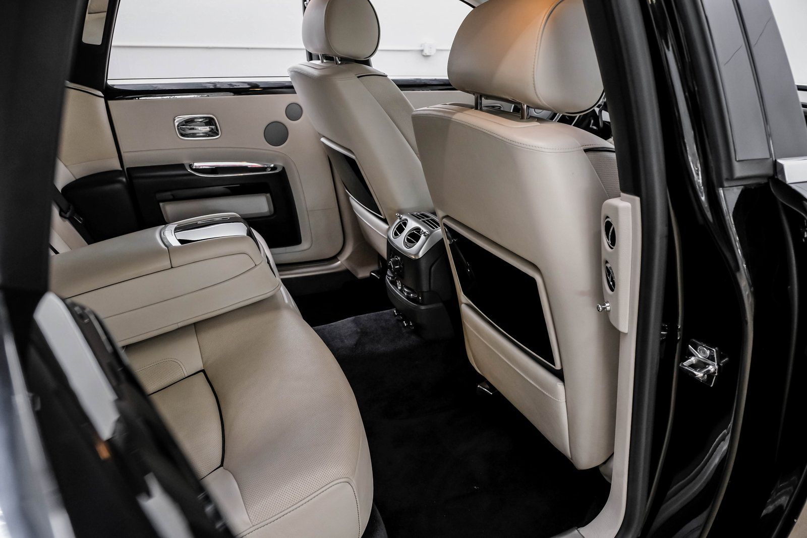 2014 Rolls-Royce Ghost Base - Photo 50