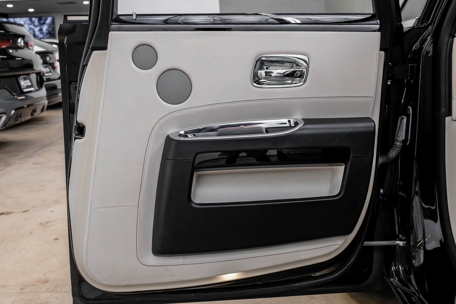 2014 Rolls-Royce Ghost Base - Photo 59