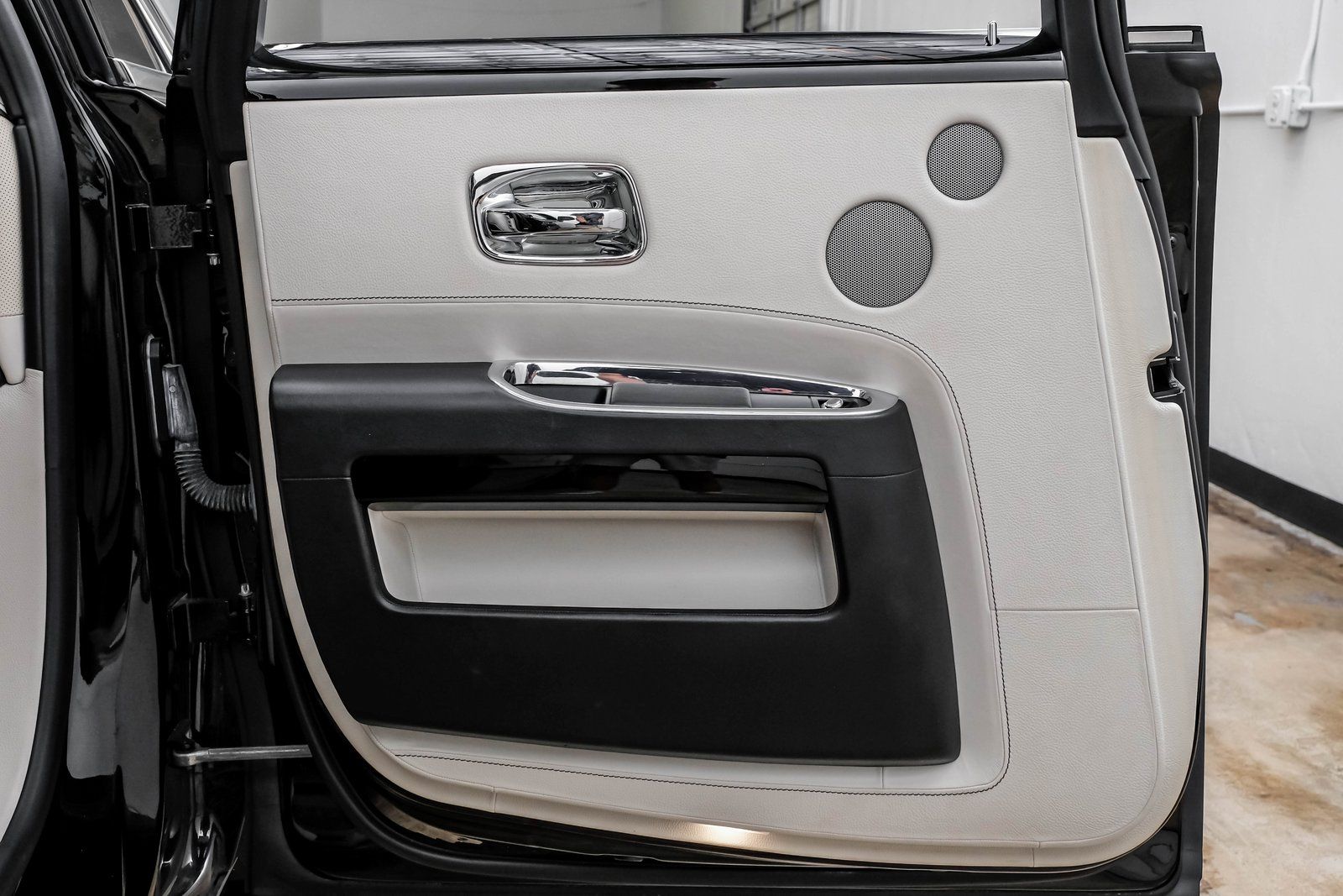 2014 Rolls-Royce Ghost Base - Photo 60