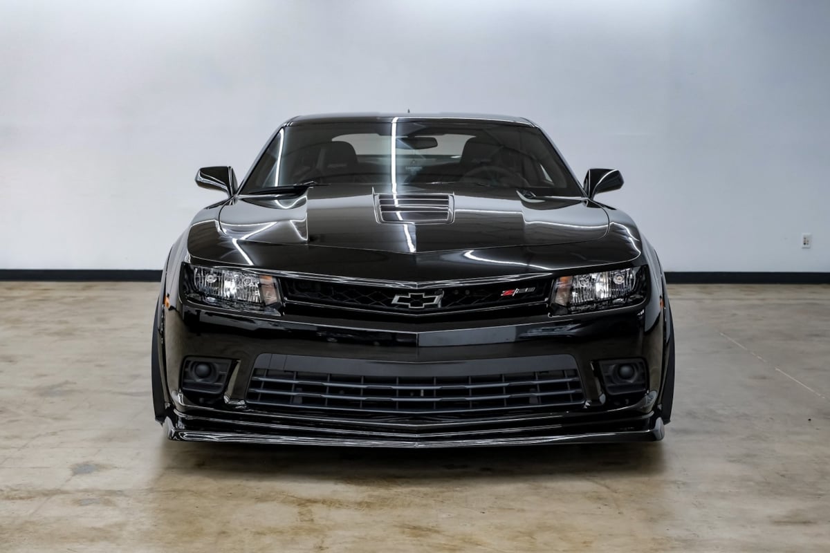 2015 Chevrolet Camaro photo 4