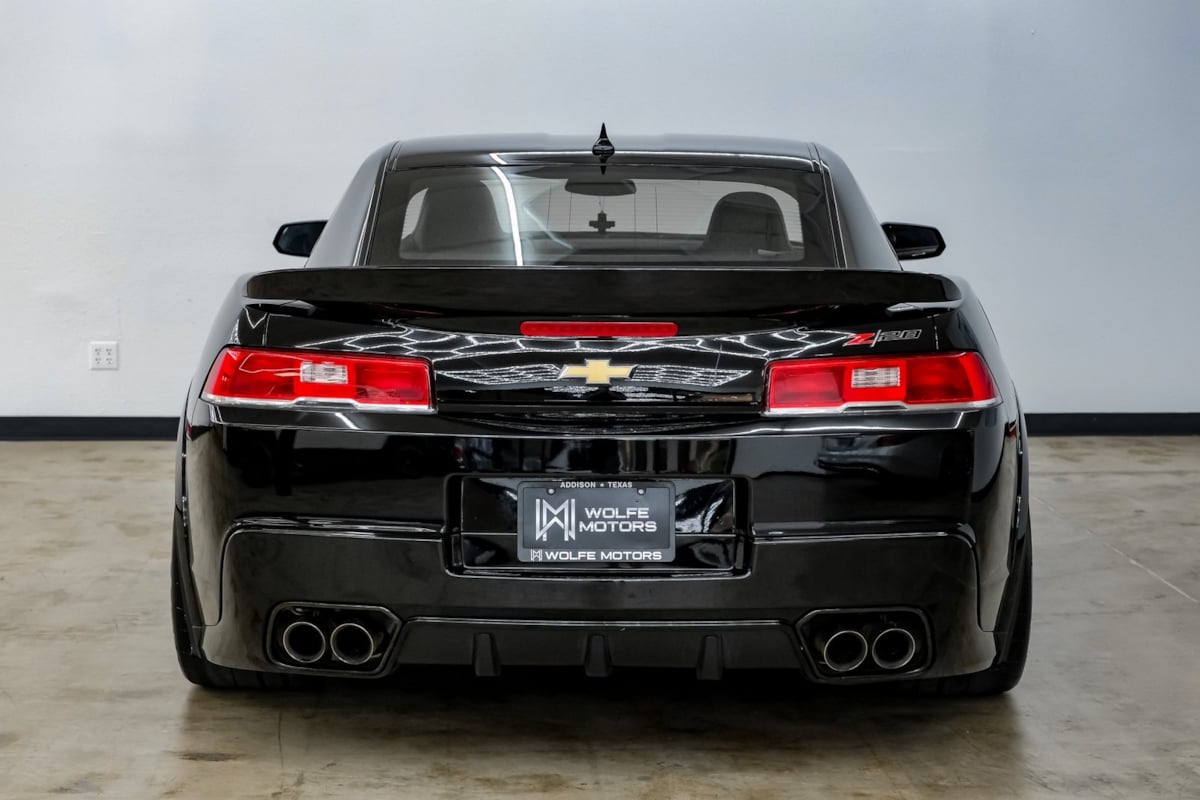 2015 Chevrolet Camaro photo 8