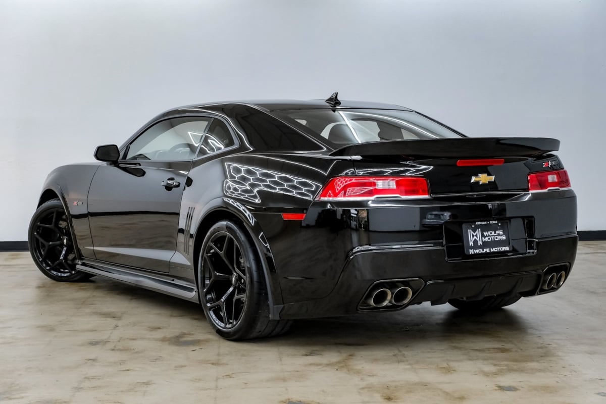 2015 Chevrolet Camaro photo 9