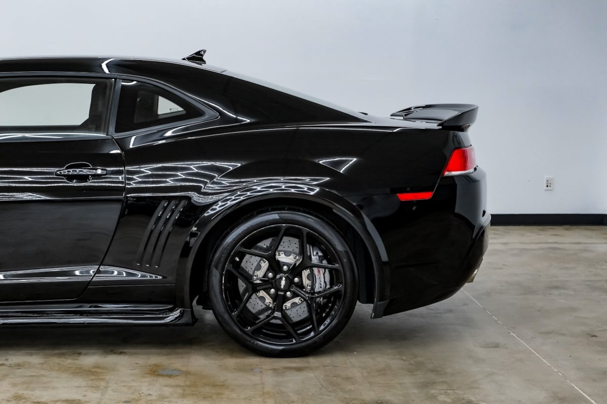 2015 Chevrolet Camaro photo 12