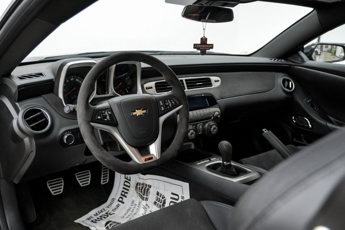 2015 Chevrolet Camaro photo 15
