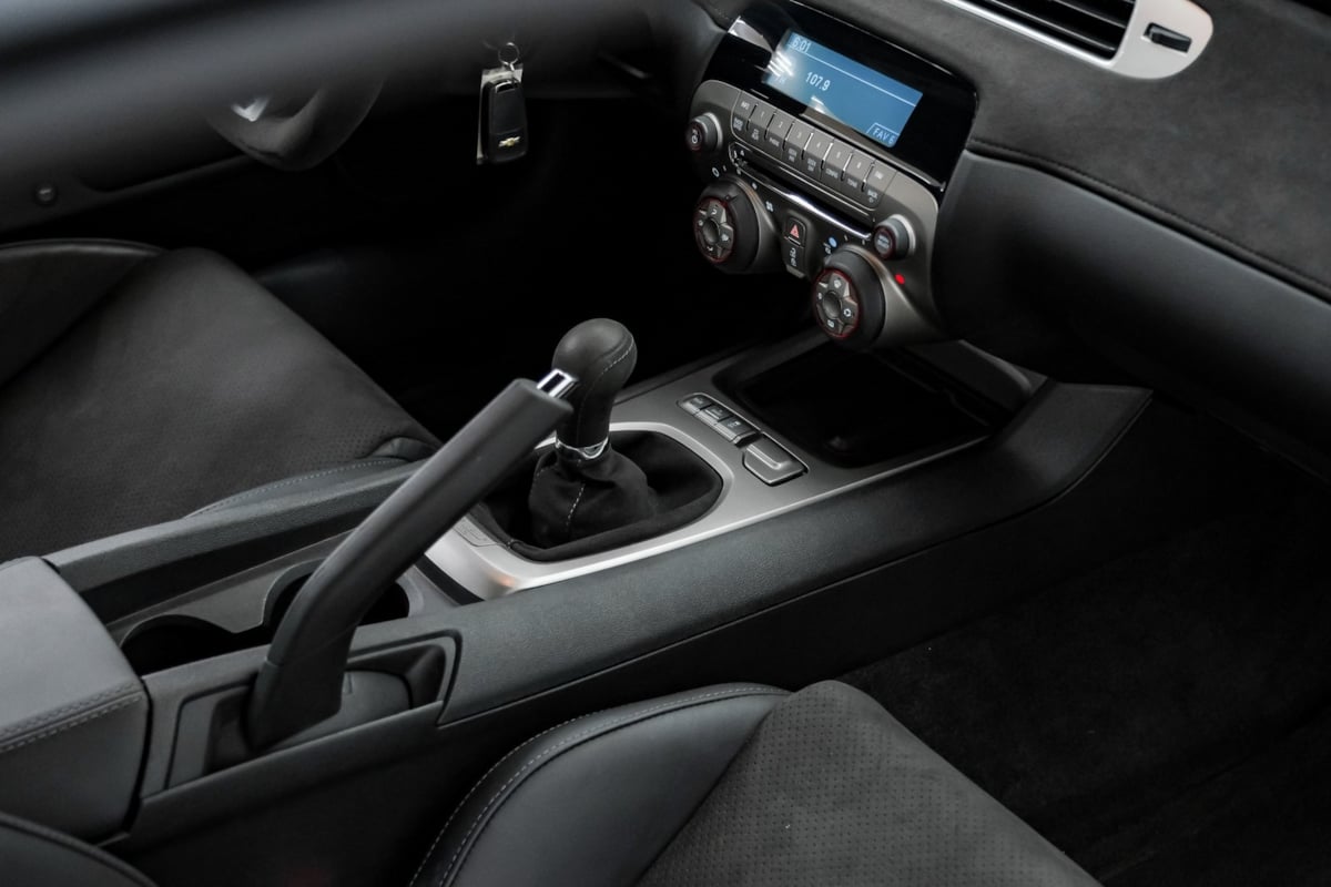 2015 Chevrolet Camaro photo 25