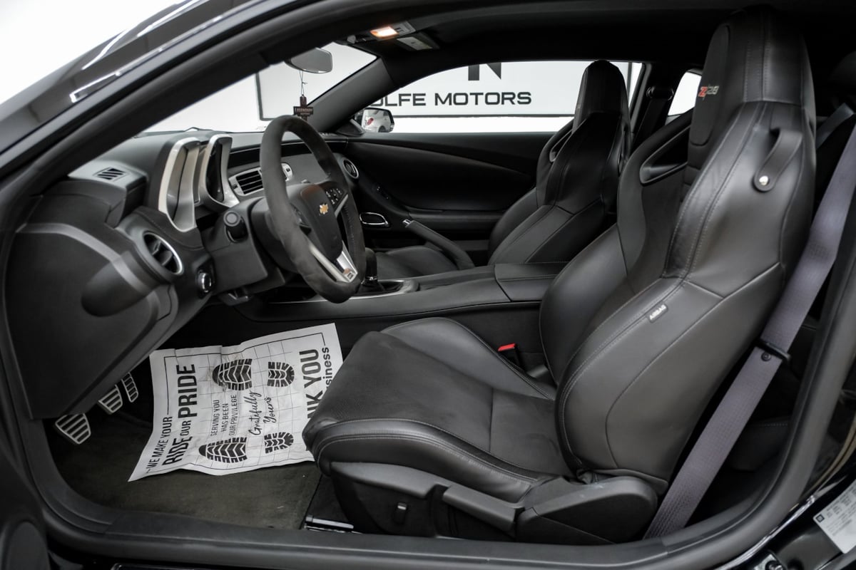 2015 Chevrolet Camaro photo 28
