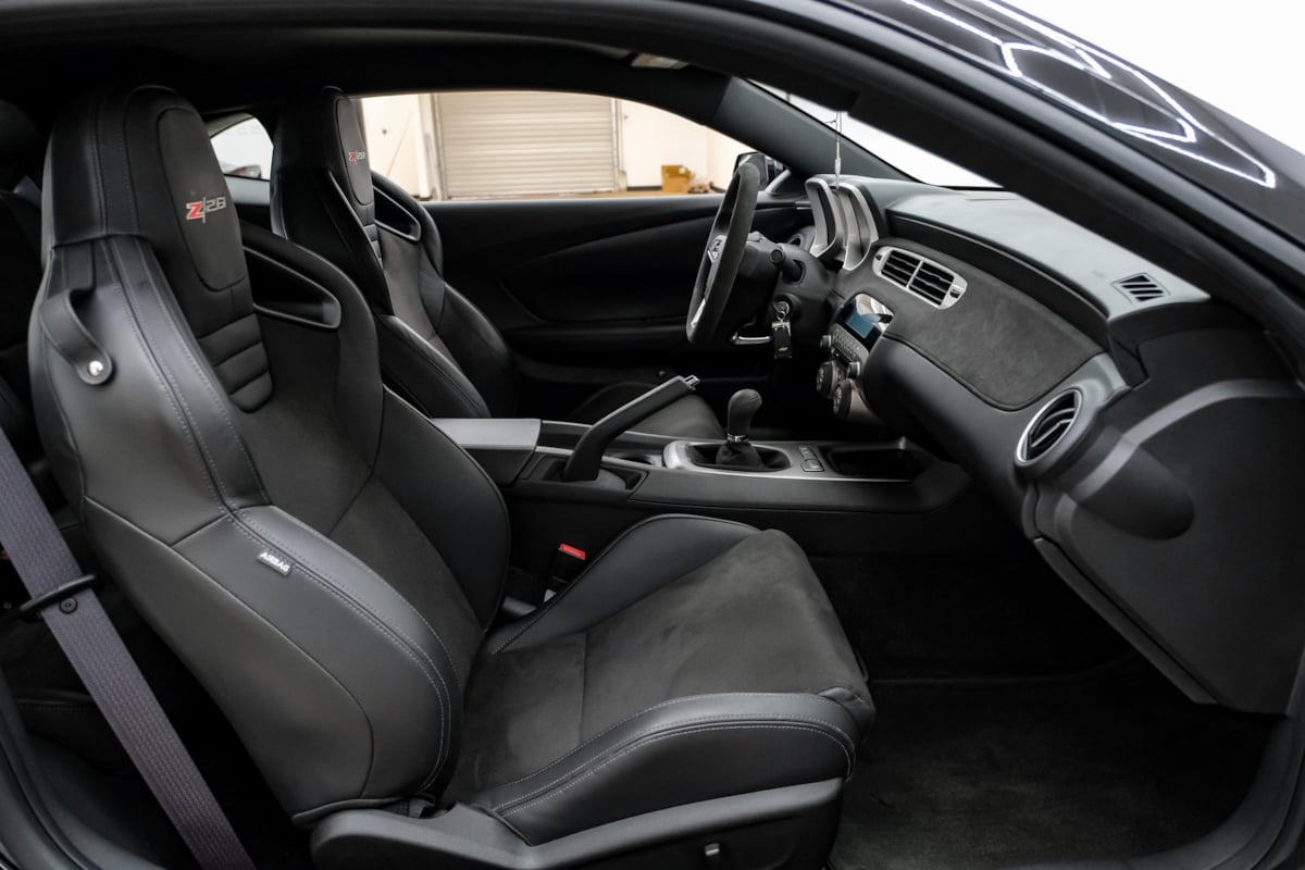 2015 Chevrolet Camaro photo 32