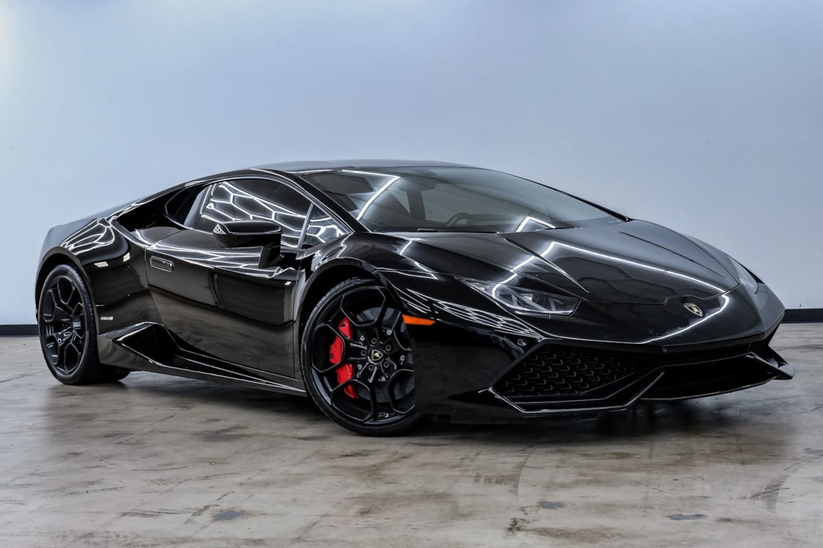 2015 Lamborghini Huracan LP 610-4 Coupe photo 3