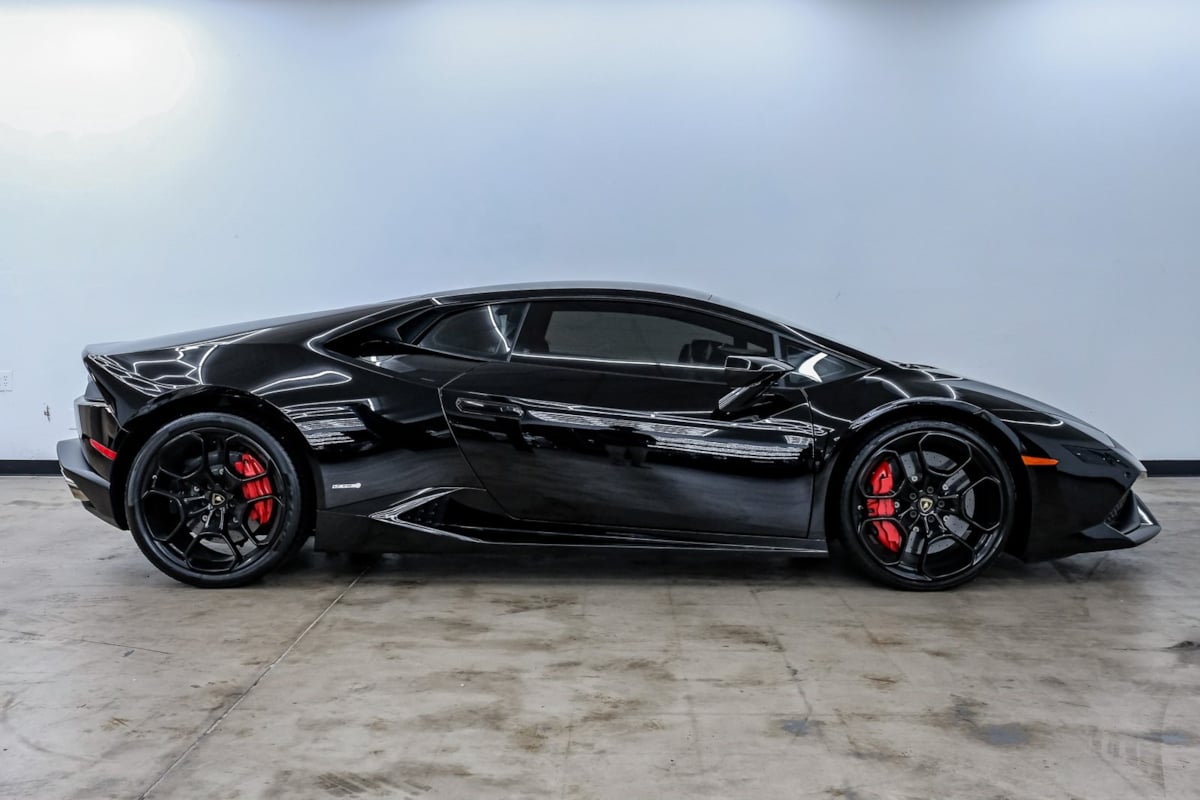 2015 Lamborghini Huracan LP 610-4 Coupe photo 4