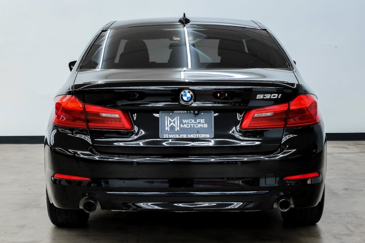 2019 Bmw 530i Sedan photo 3