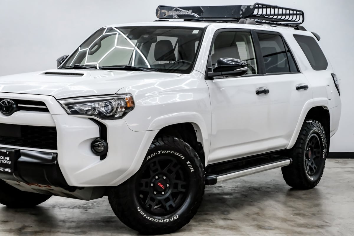 2021 Toyota 4Runner Venture Special Edition photo 3