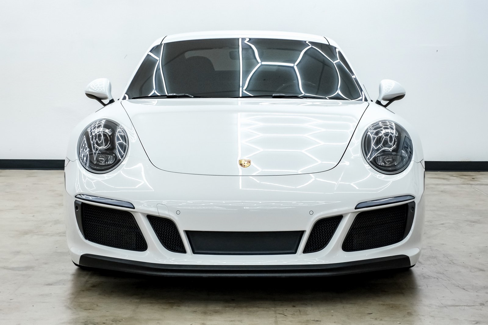 2019 Porsche 911 GTS photo 2