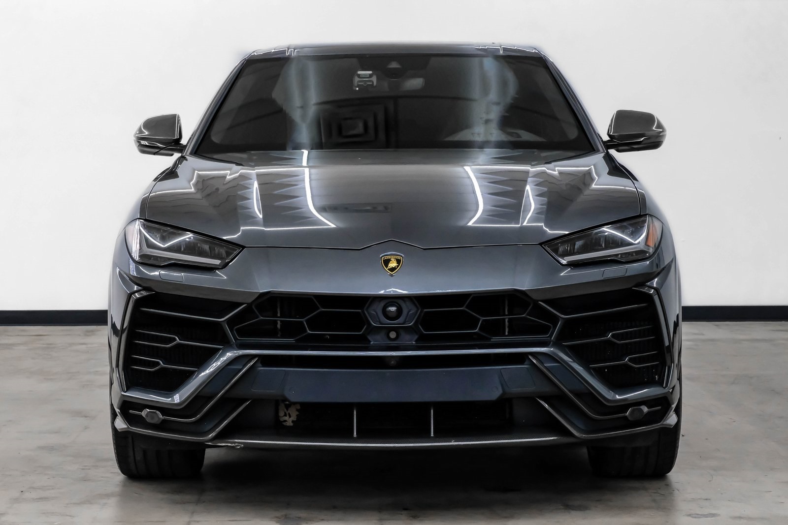 2020 Lamborghini Urus photo 4