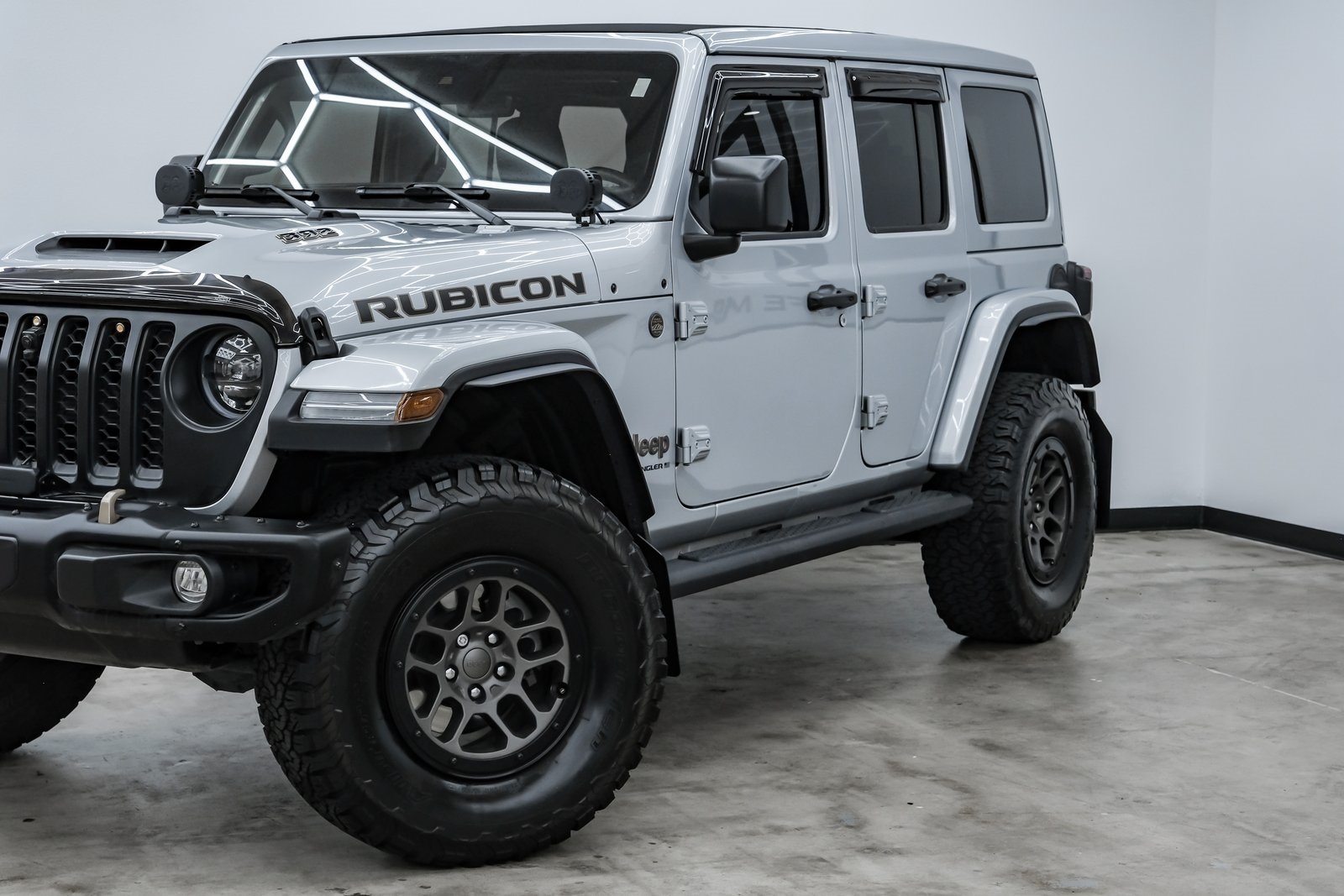 2023 Jeep Wrangler Rubicon 392 photo 3