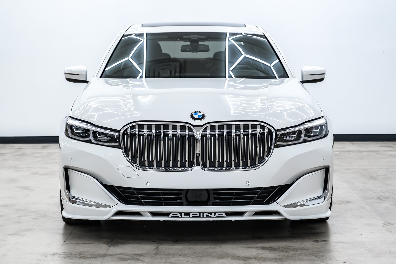 2022 Bmw B7 B7 xDrive xDrive Sedan photo 2