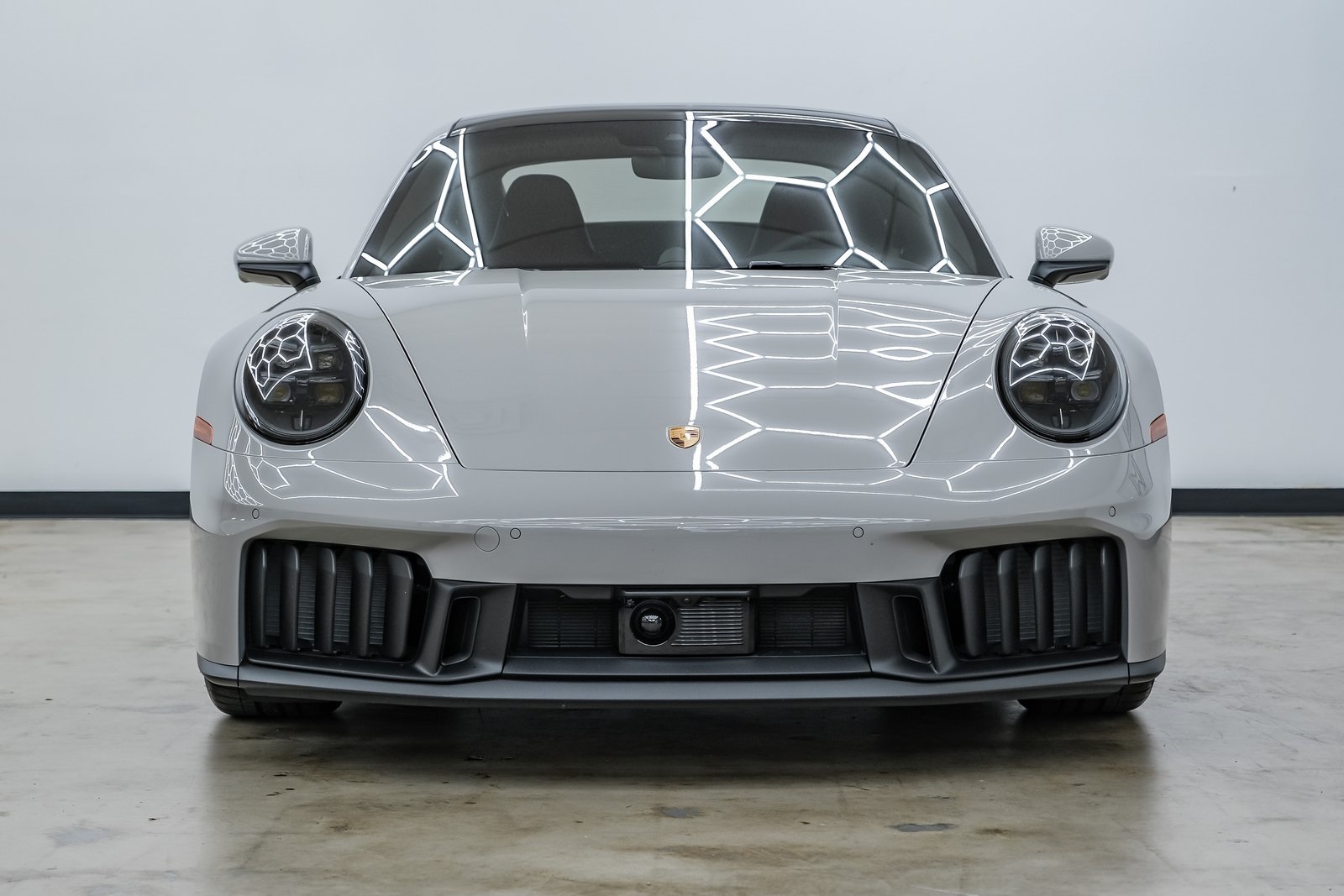 2026 Porsche 911 4 GTS photo 2