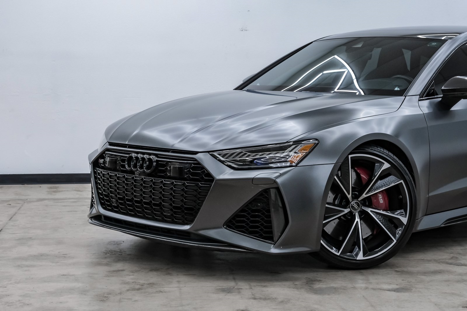 2021 Audi RS 7 photo 2