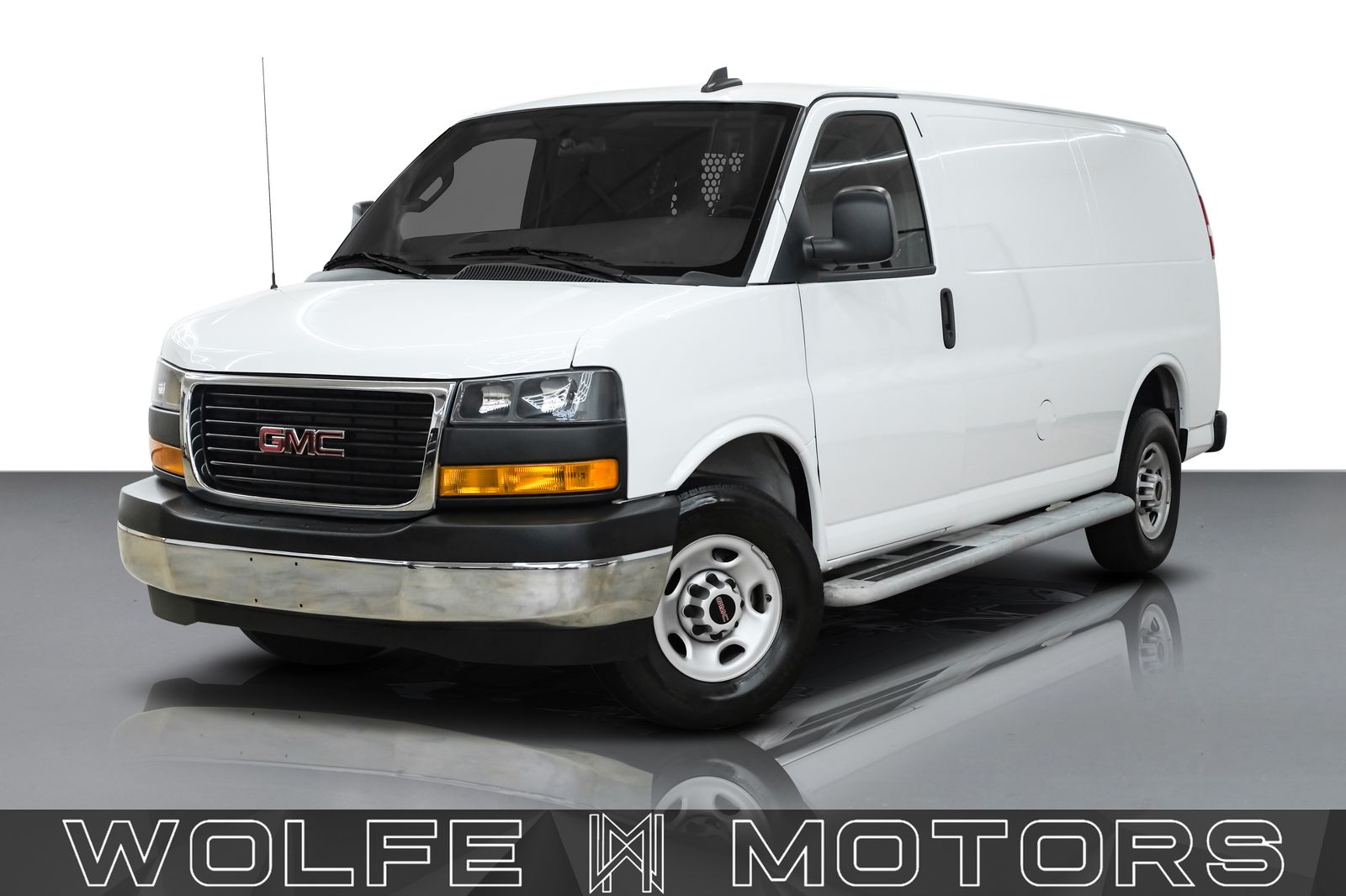 2024 GMC Savana 2500's photo