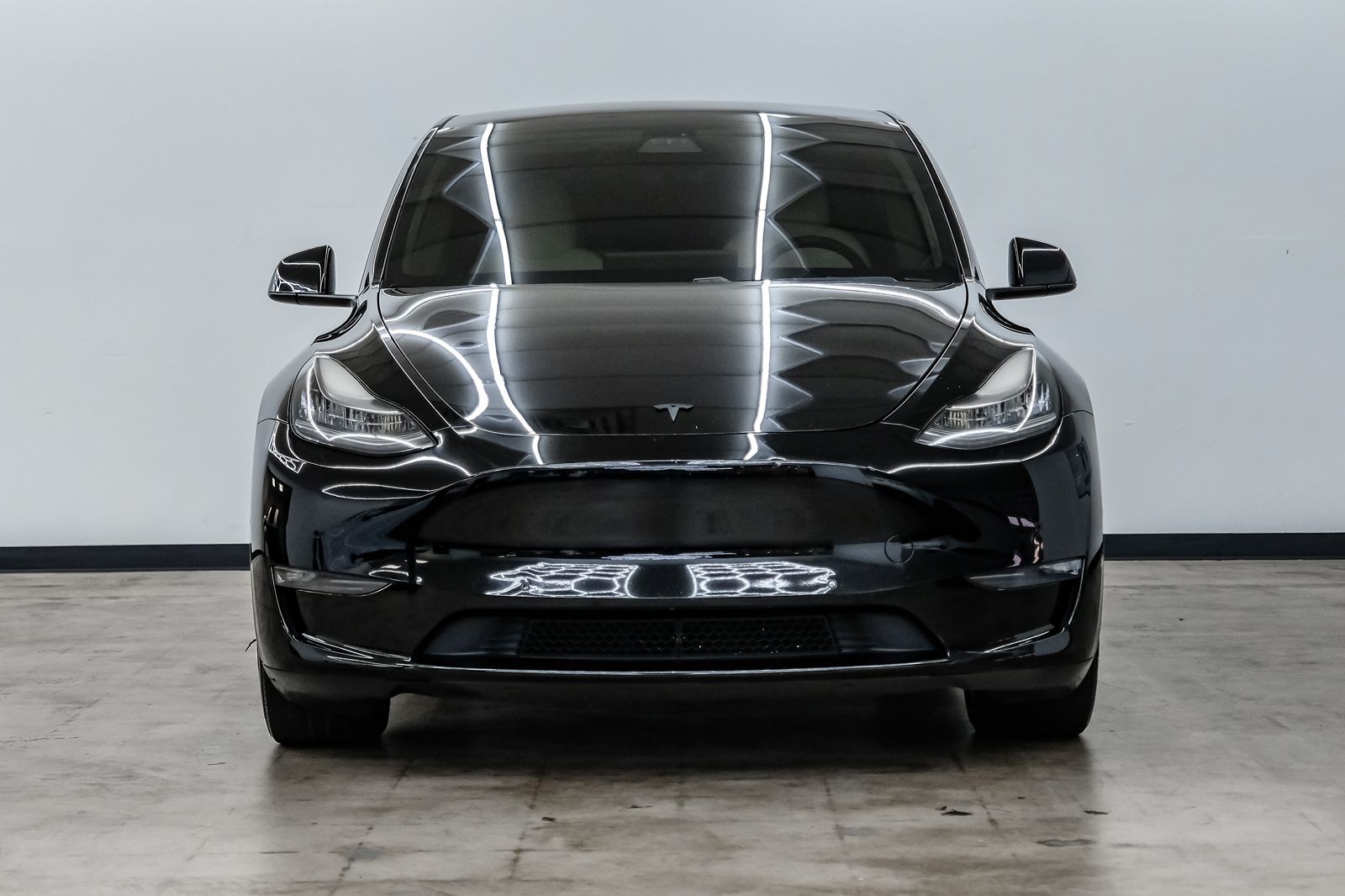 2021 Tesla Model Y Long Range Dual Motor All-Wheel Drive's photo