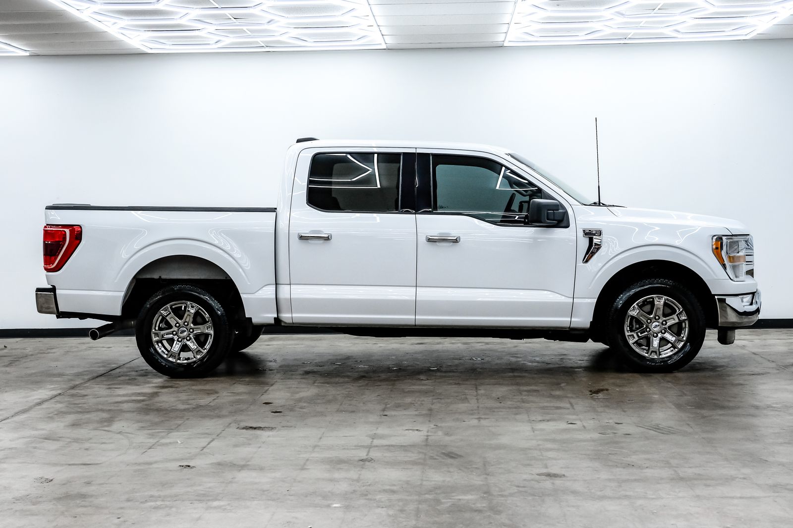 2022 Ford F-150 XLT - Photo 6