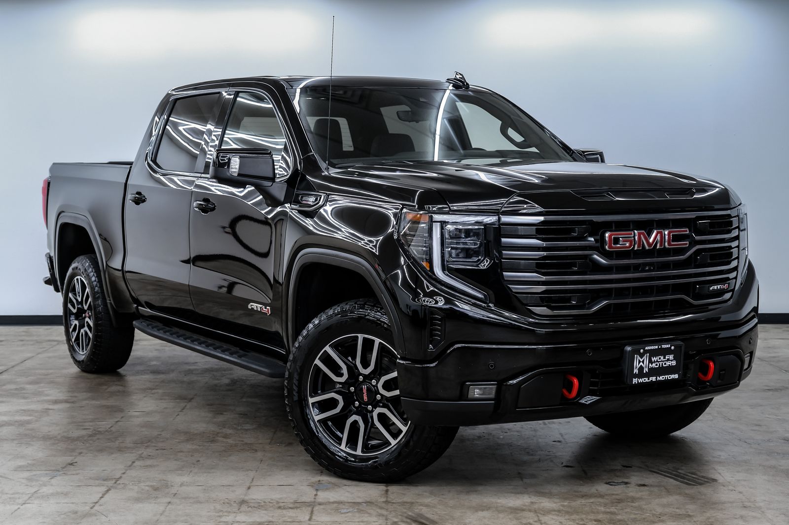 Photo 3 of this GMC Sierra 1500