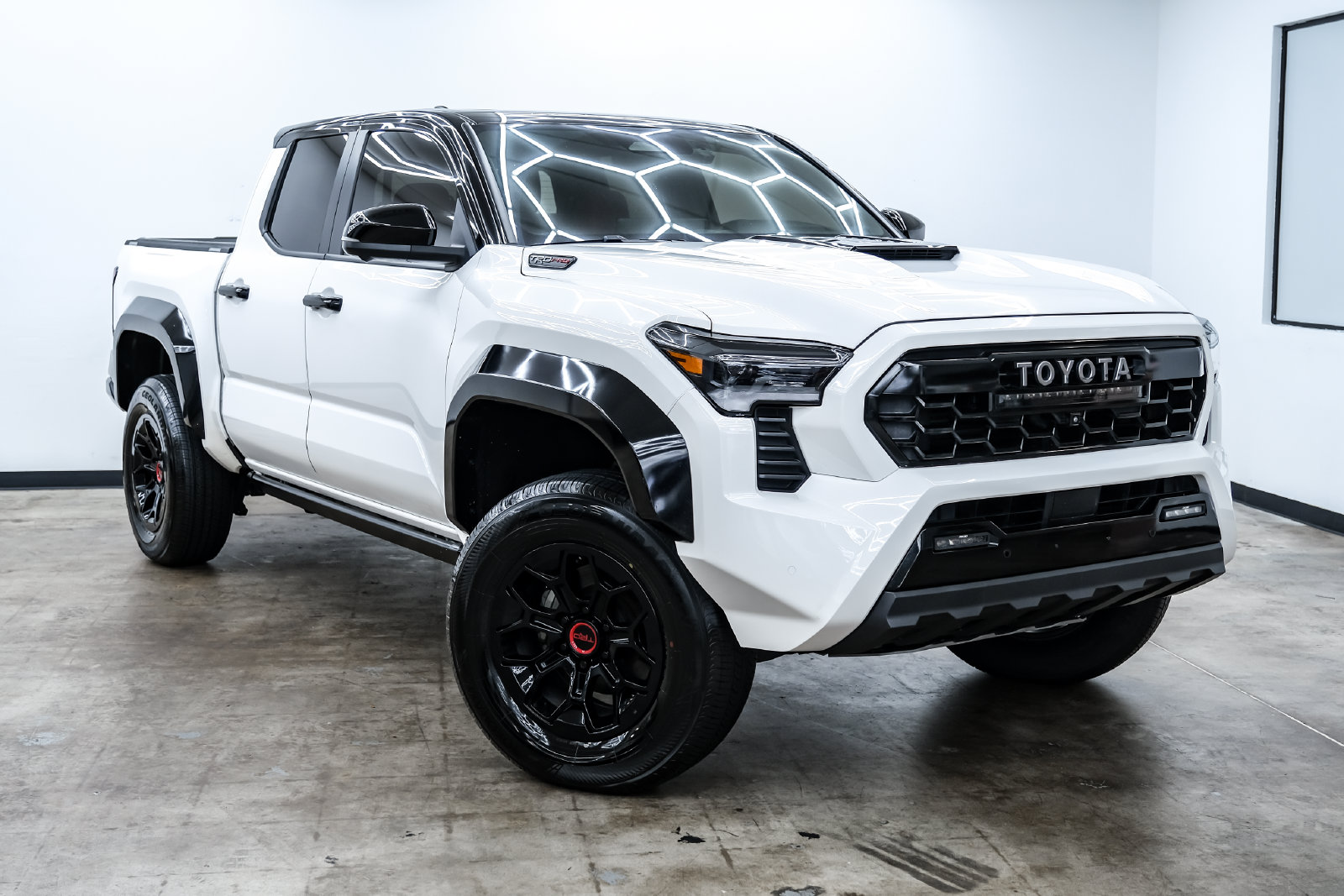 Photo 3 of this Toyota Tacoma 4WD