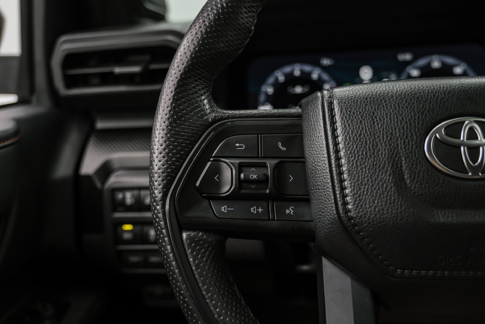 Photo 16 of this Toyota Tacoma 4WD