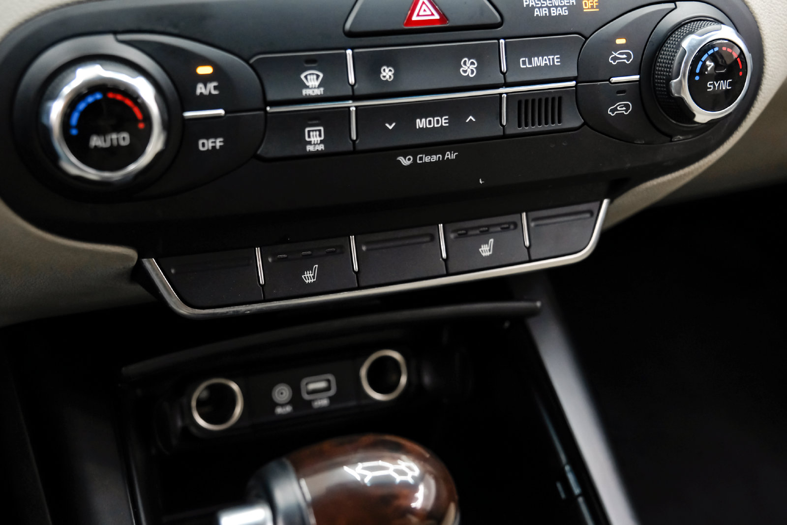 Photo 24 of this Kia Sorento