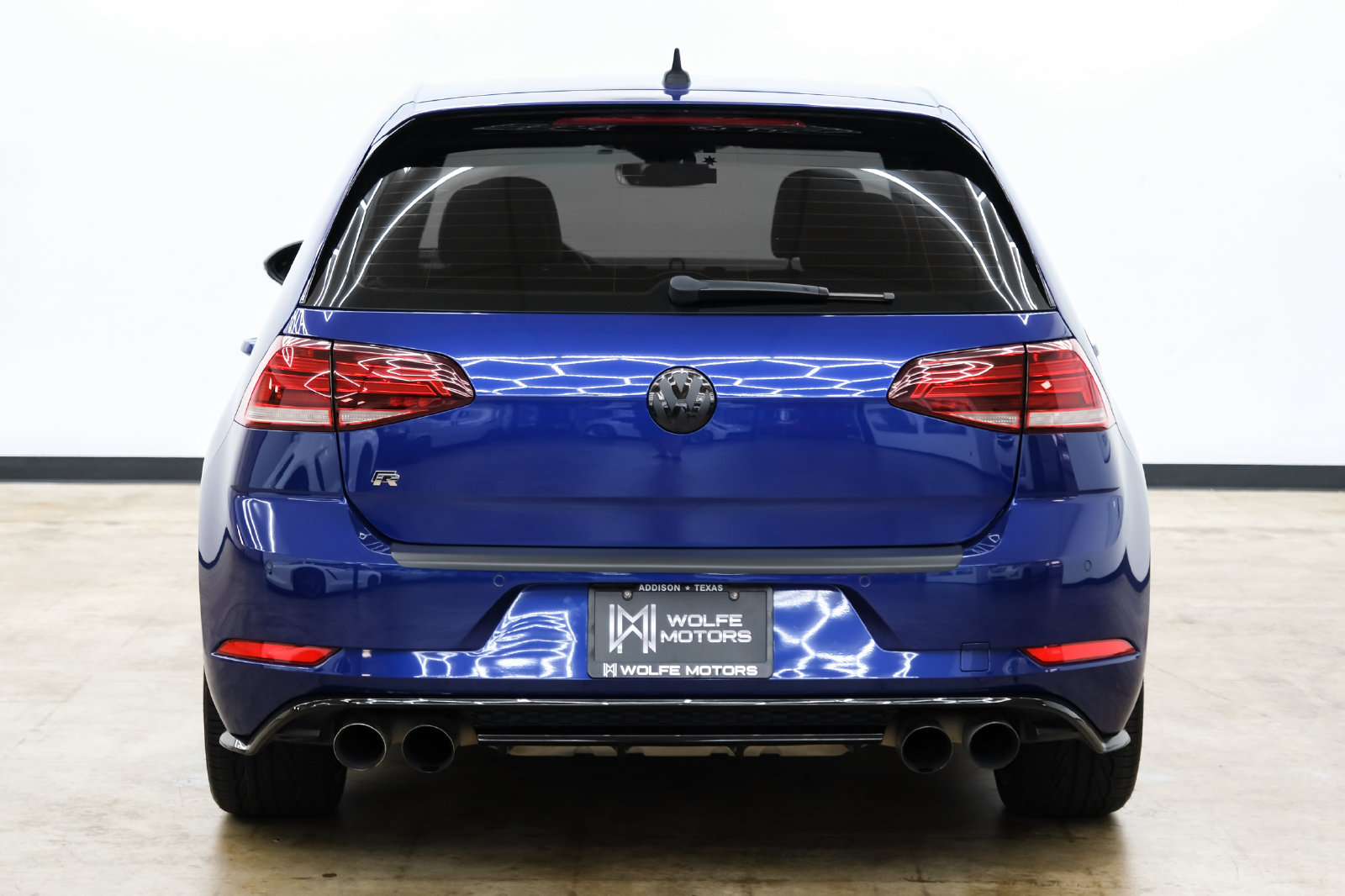 Photo 6 of this Volkswagen Golf R