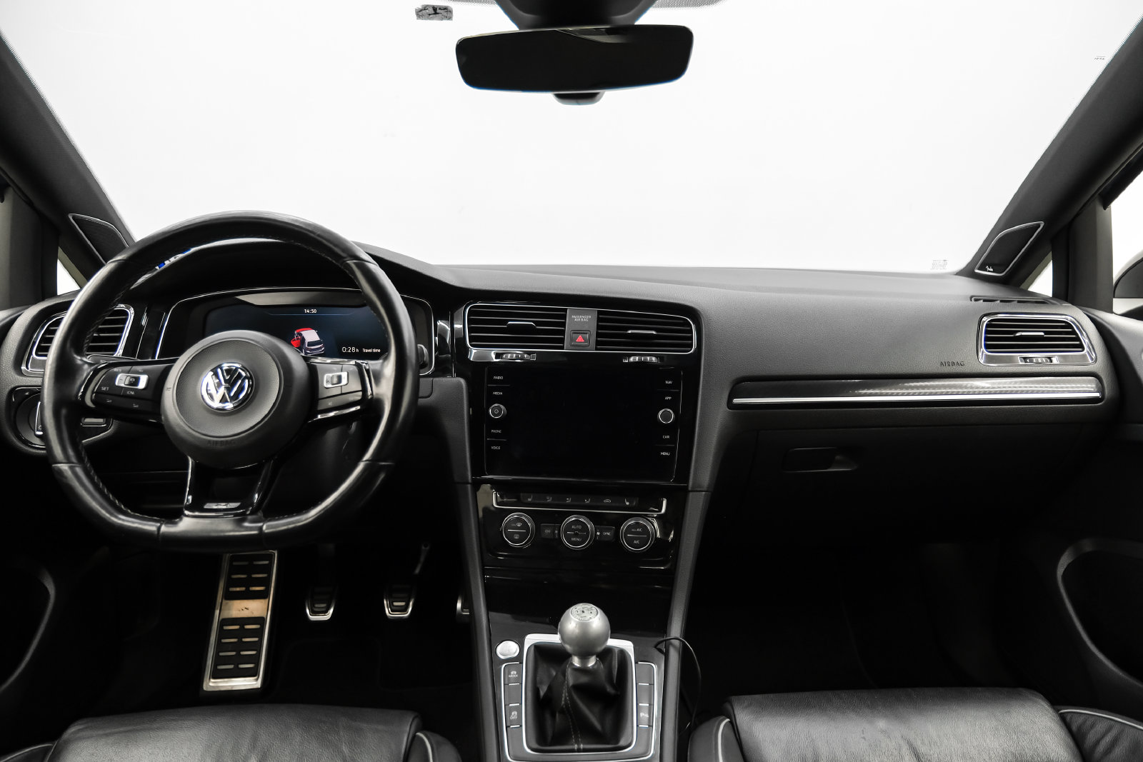 Photo 13 of this Volkswagen Golf R
