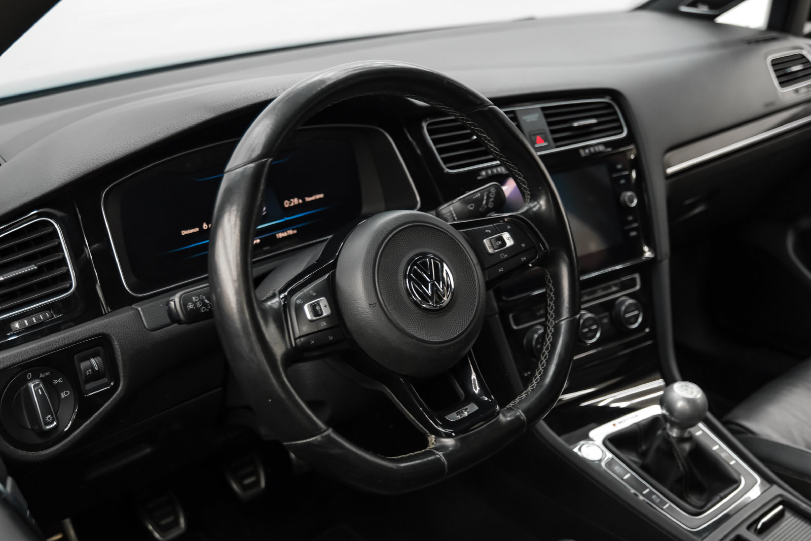 Photo 15 of this Volkswagen Golf R