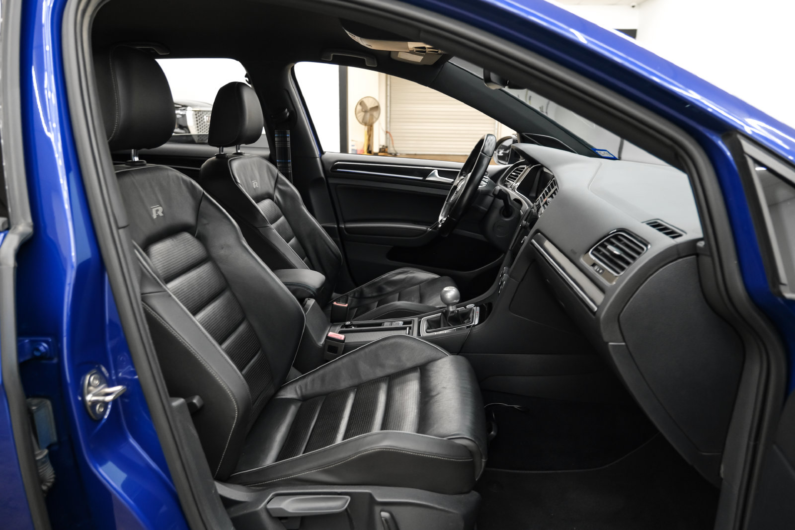 Photo 33 of this Volkswagen Golf R