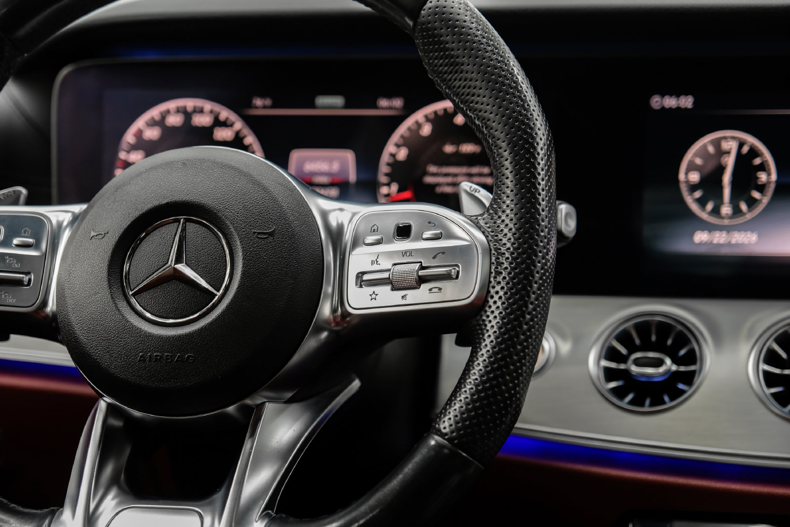 Photo 18 of this Mercedes-Benz AMG CLS 53