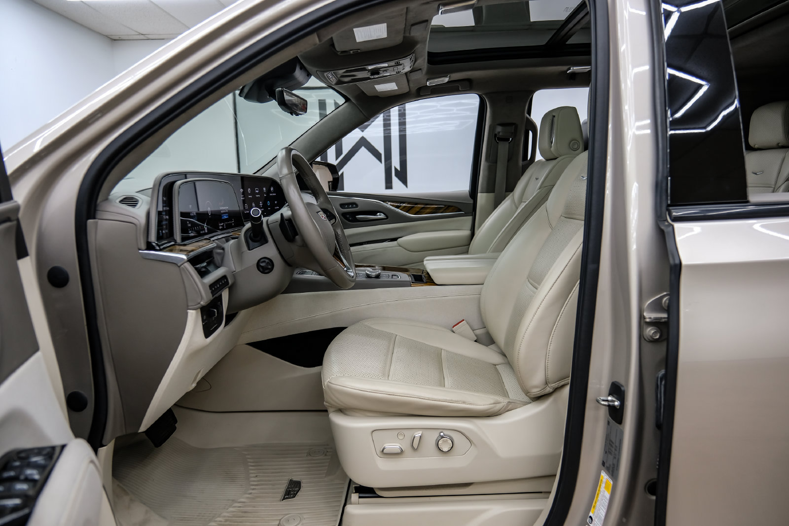 Photo 49 of this Cadillac Escalade