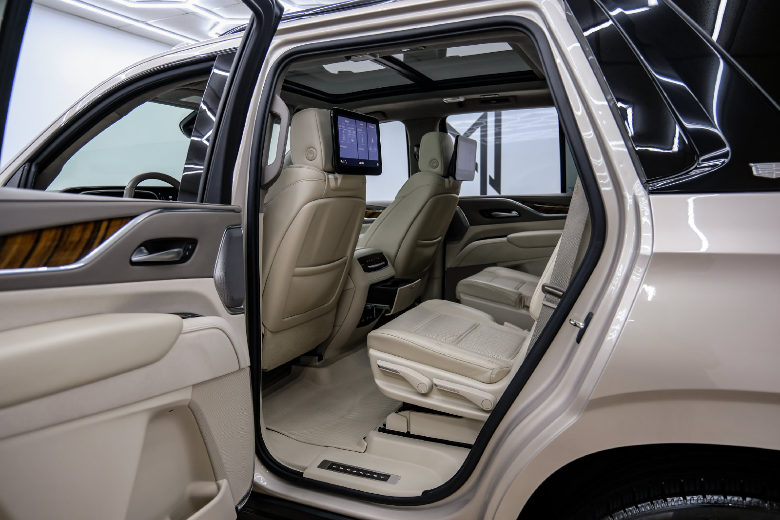 Photo 57 of this Cadillac Escalade