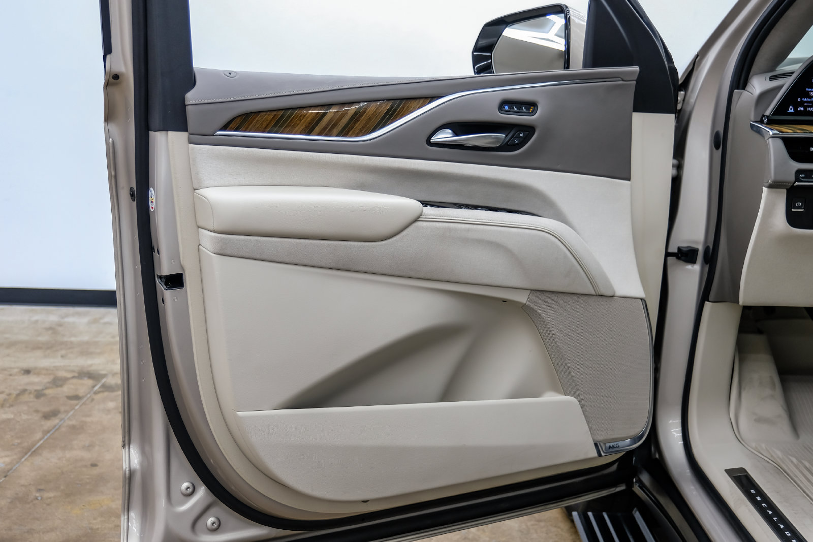 Photo 63 of this Cadillac Escalade