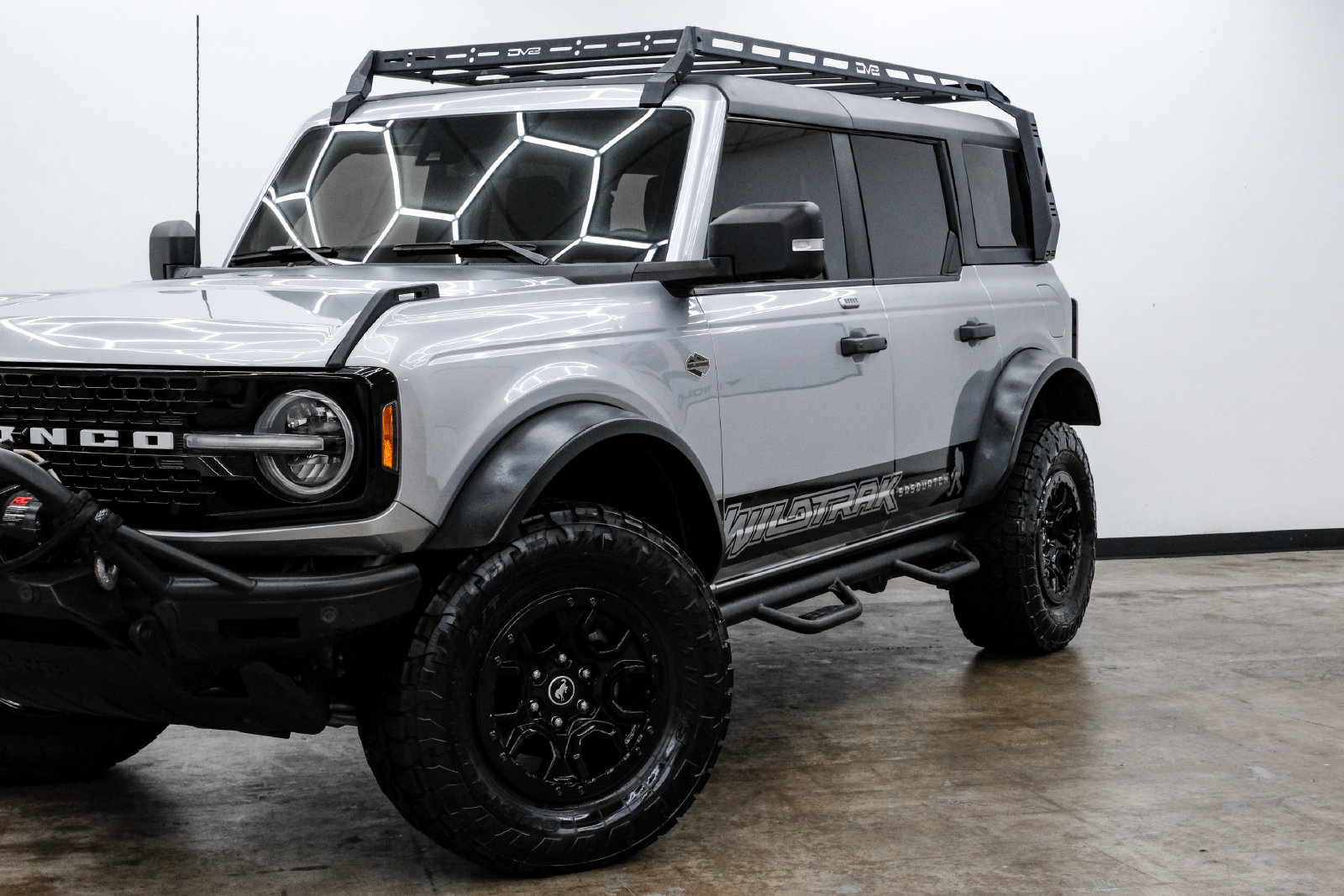 Photo 3 of this Ford Bronco