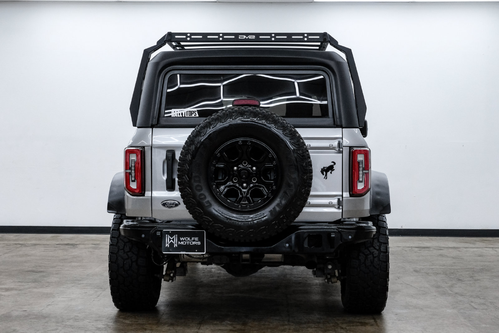 Photo 10 of this Ford Bronco