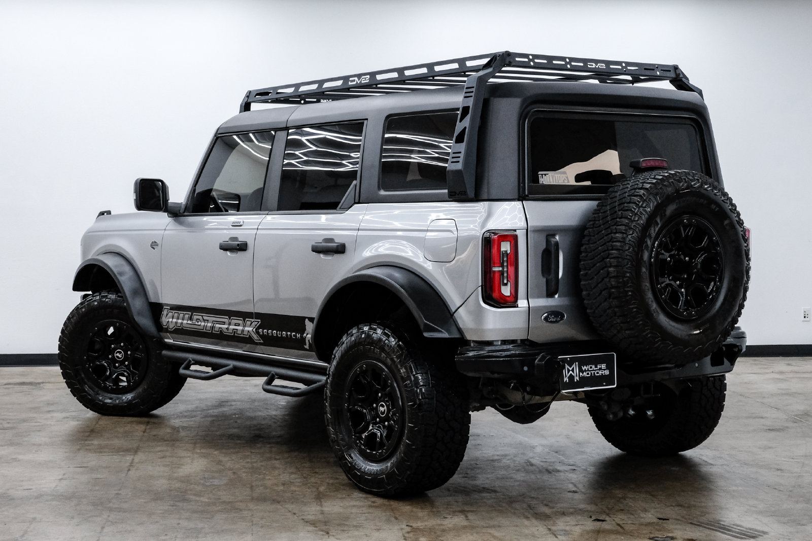 Photo 11 of this Ford Bronco