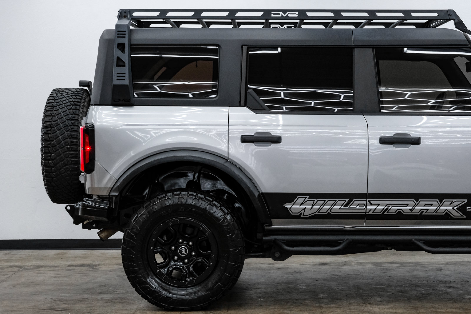 Photo 13 of this Ford Bronco