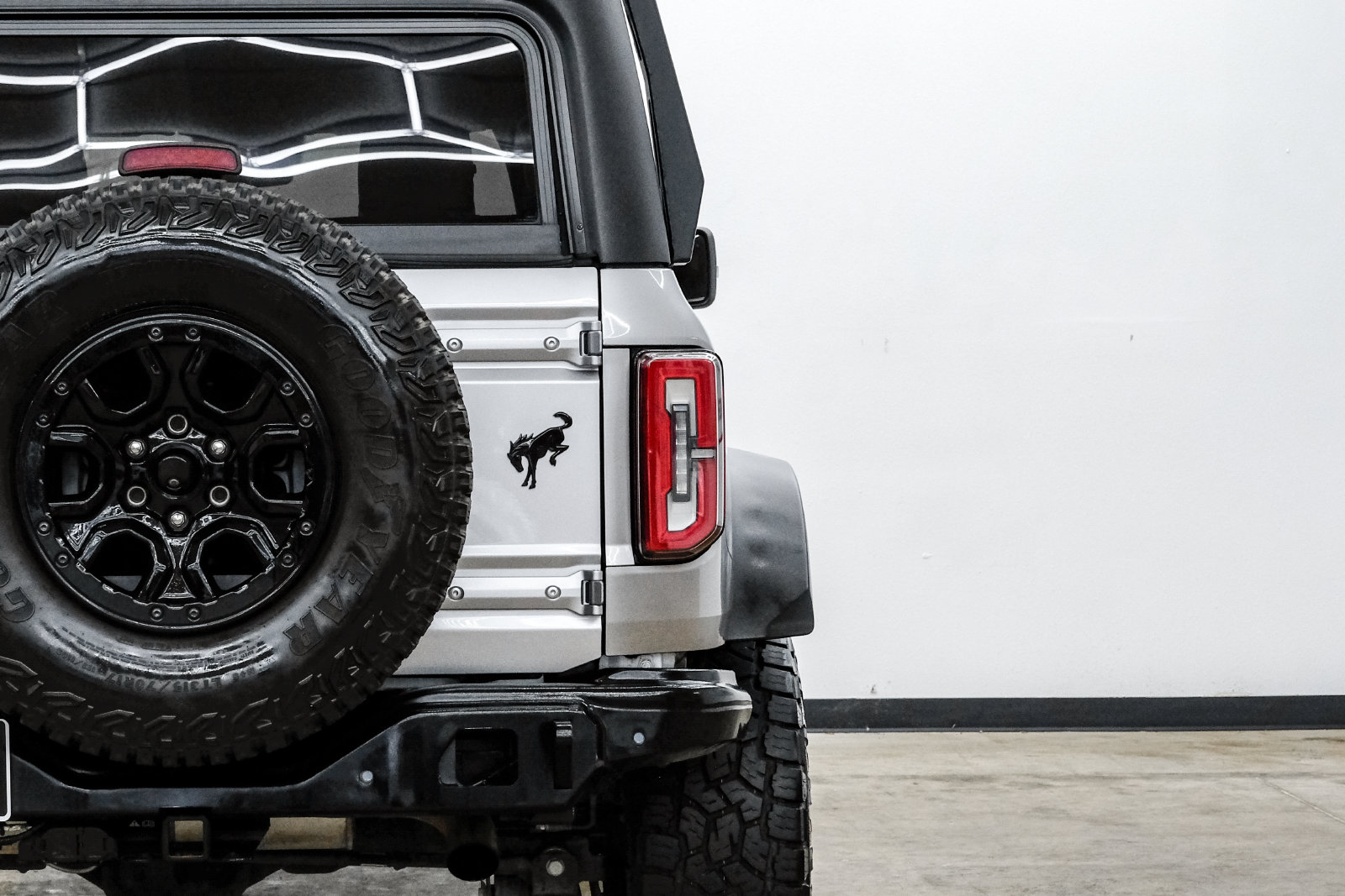 Photo 55 of this Ford Bronco