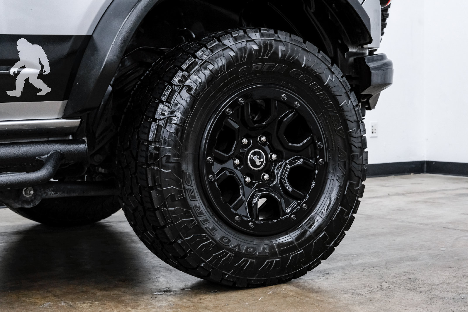 Photo 66 of this Ford Bronco