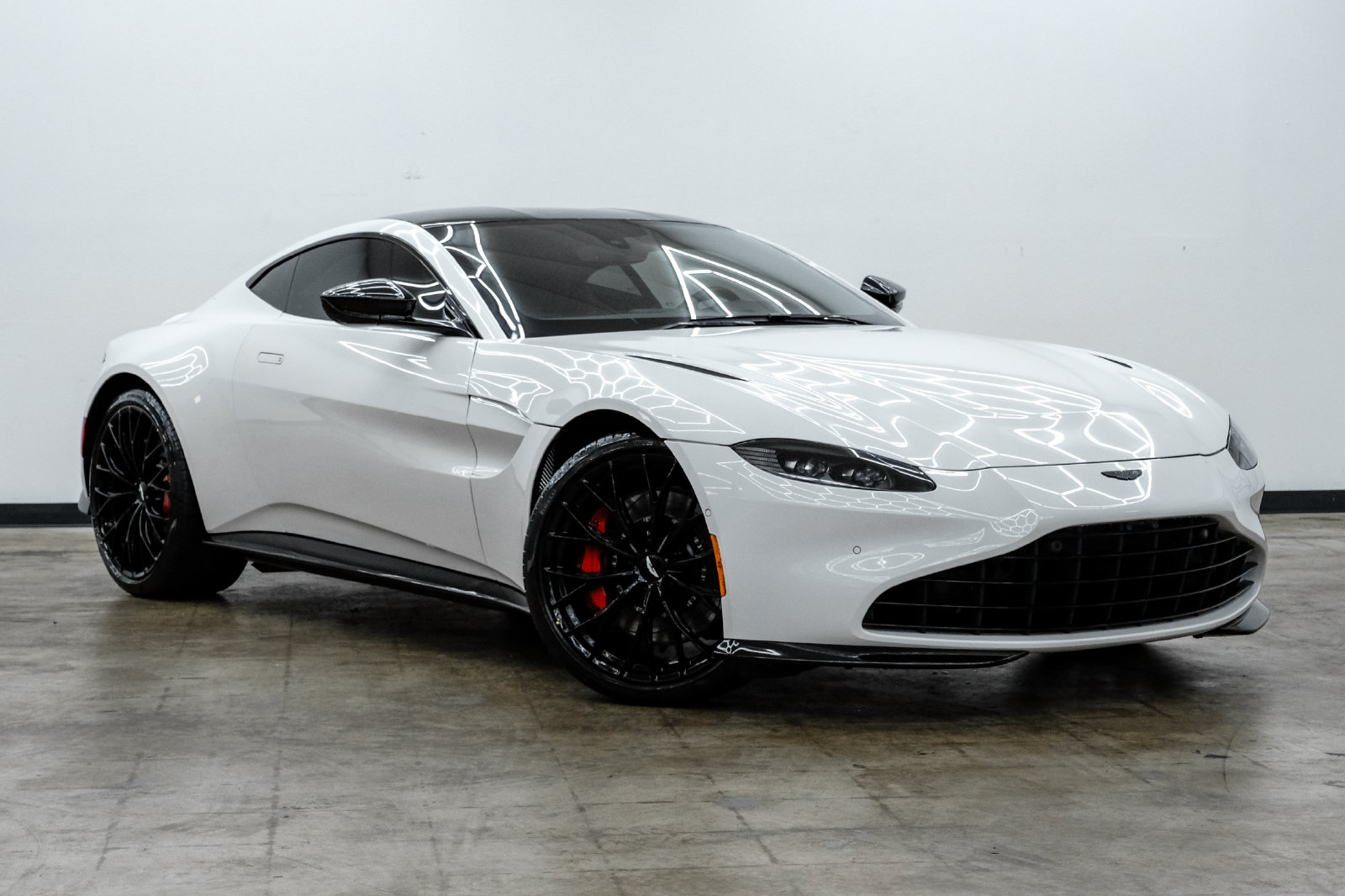 2023 Aston Martin Vantage Base - Photo 5