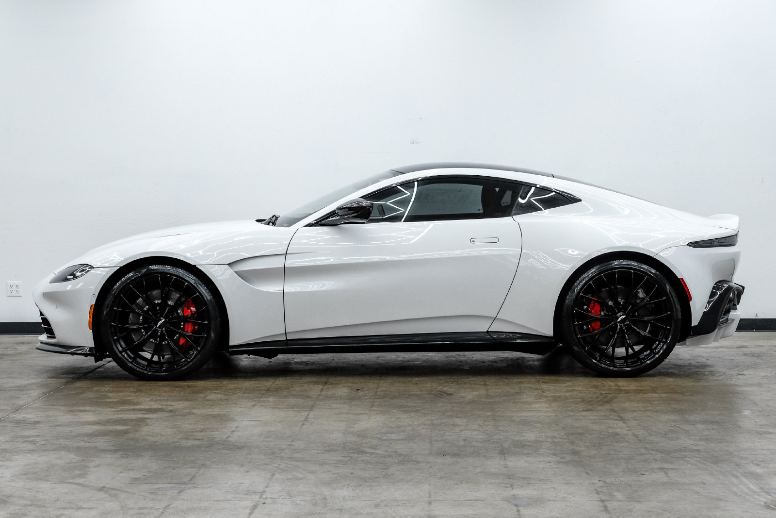 2023 Aston Martin Vantage Base - Photo 12