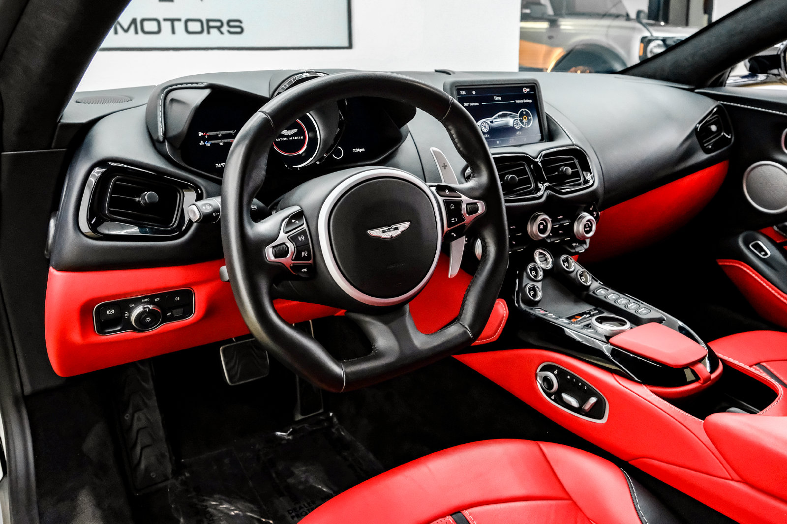 2023 Aston Martin Vantage Base - Photo 19