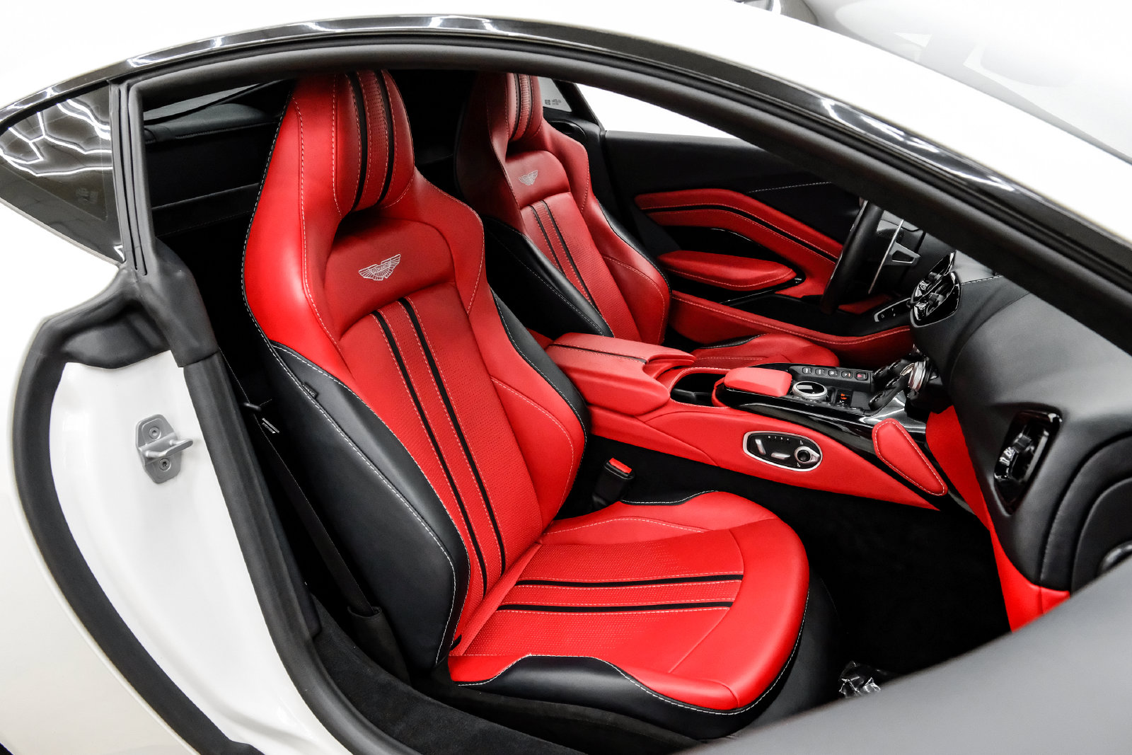 2023 Aston Martin Vantage Base - Photo 42